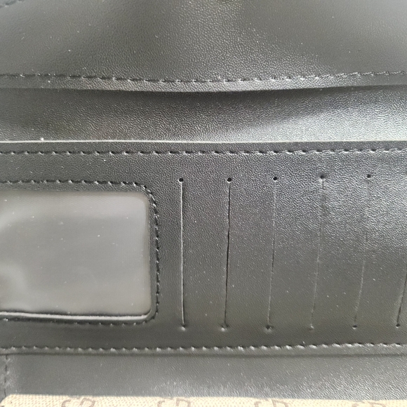 🆕️Luxury Beige and Brown Wallet✨️ - Picture 7 of 9